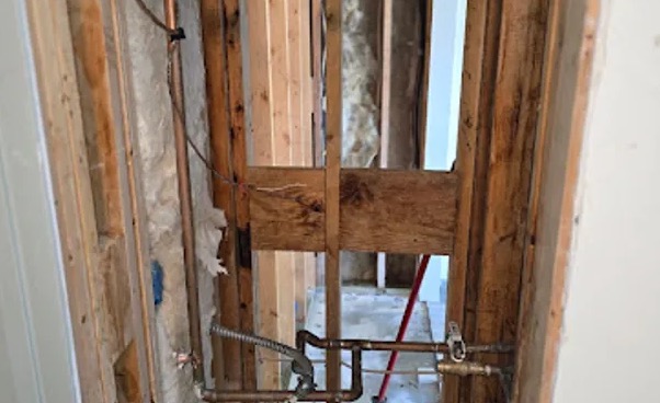 Frozen Pipe Water Removal in Agritopia, AZ