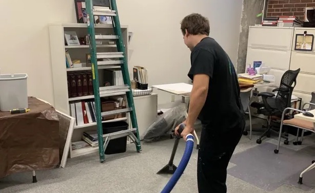 Carpet Water Extraction in Ahwatukee, AZ